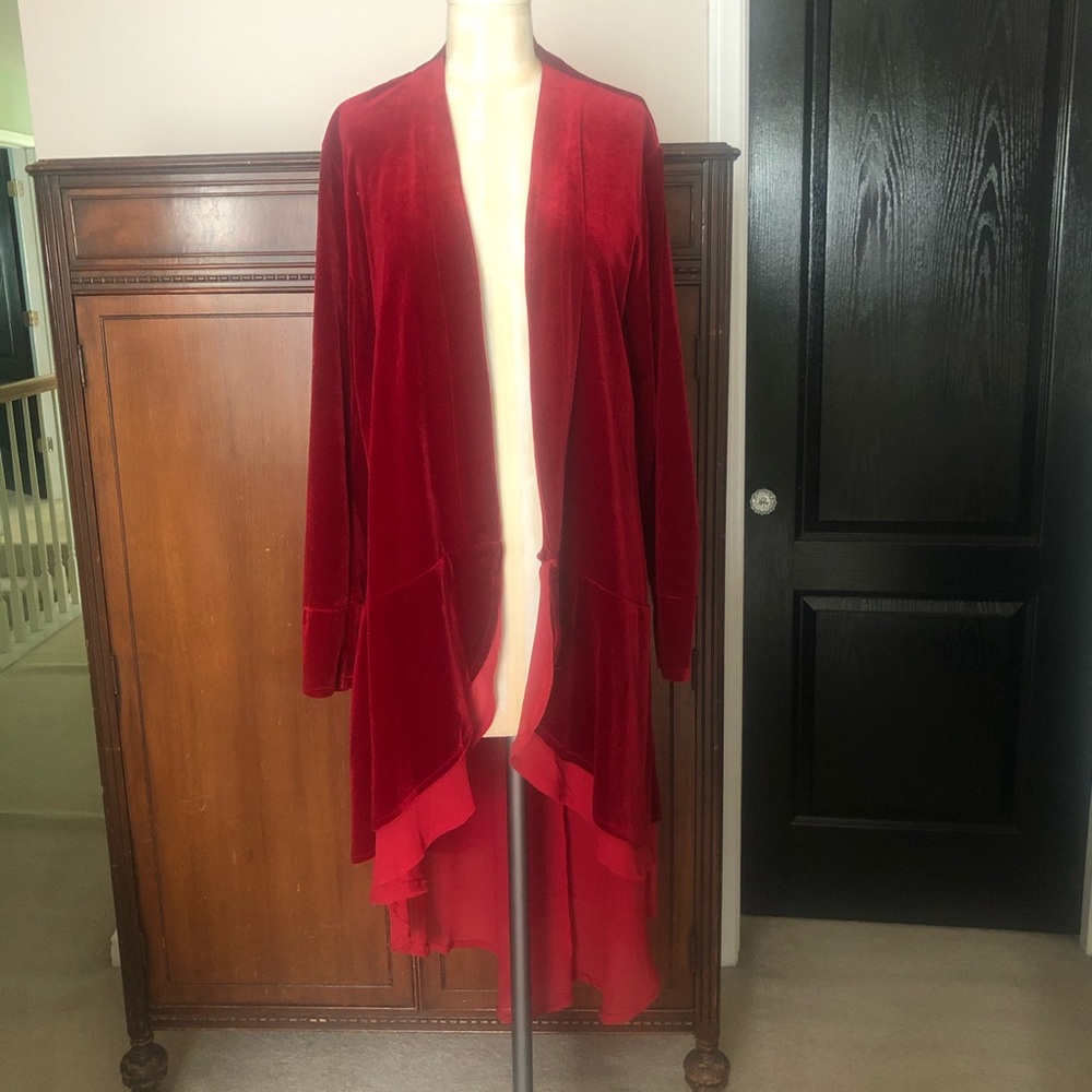 High low open velvet duster